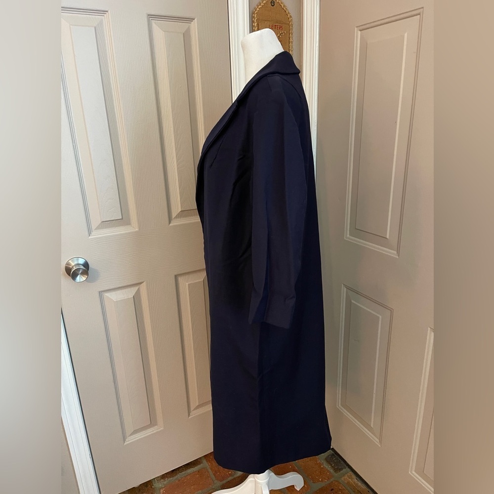 Vintage navy wool satin lined 3/4 sleeve 1950s open front custom made coat. M. - Picture 4 of 10